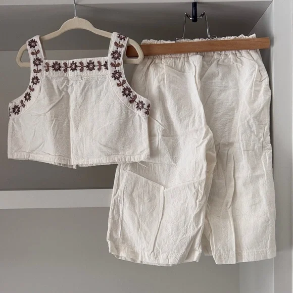 Cream Embroidered Two-Piece Crop Top + Shorts Set - Picture 2 of 2